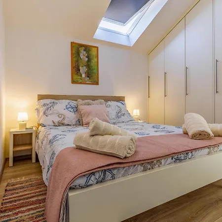 Apartamento 3 Bedroom Lovely In Medulin